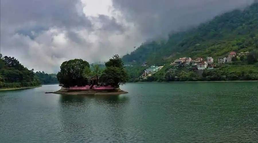 नैनीताल के आस-पास की जगहें